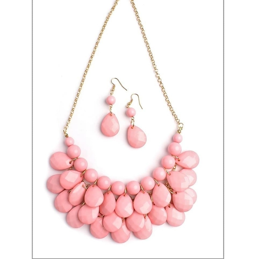Necklace Set